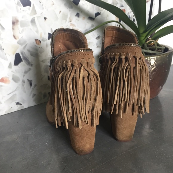 Dolce Vita - Promise Fringe Bootie - Picture 4 of 8
